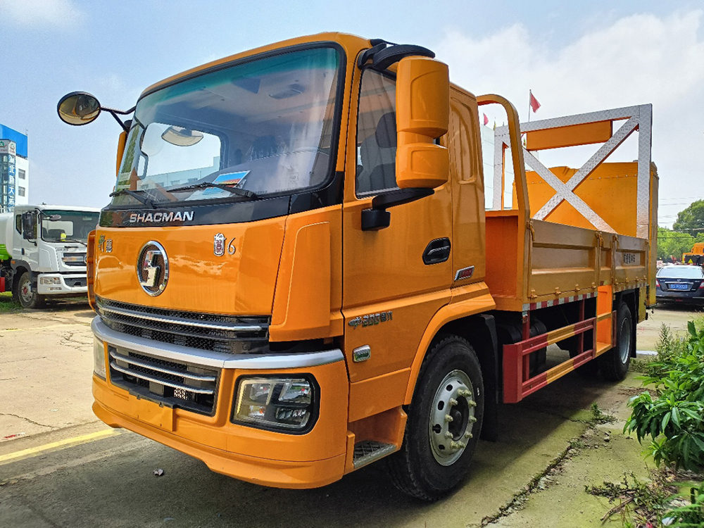 防撞缓冲车有哪些安全性能特点？