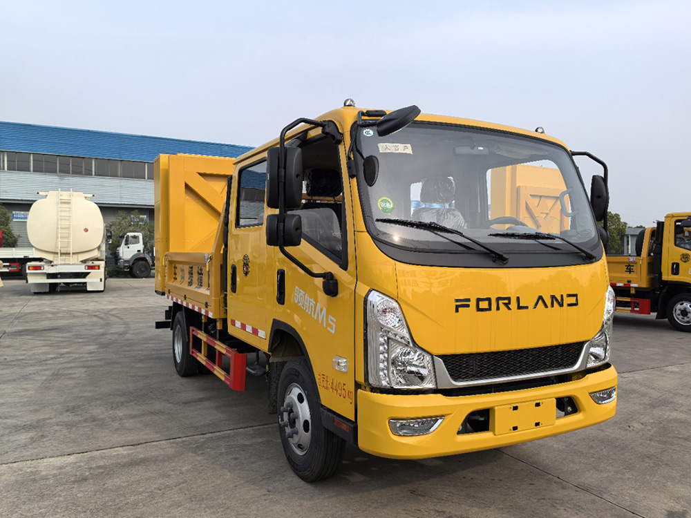 福田M5双排座蓝牌80K防撞车